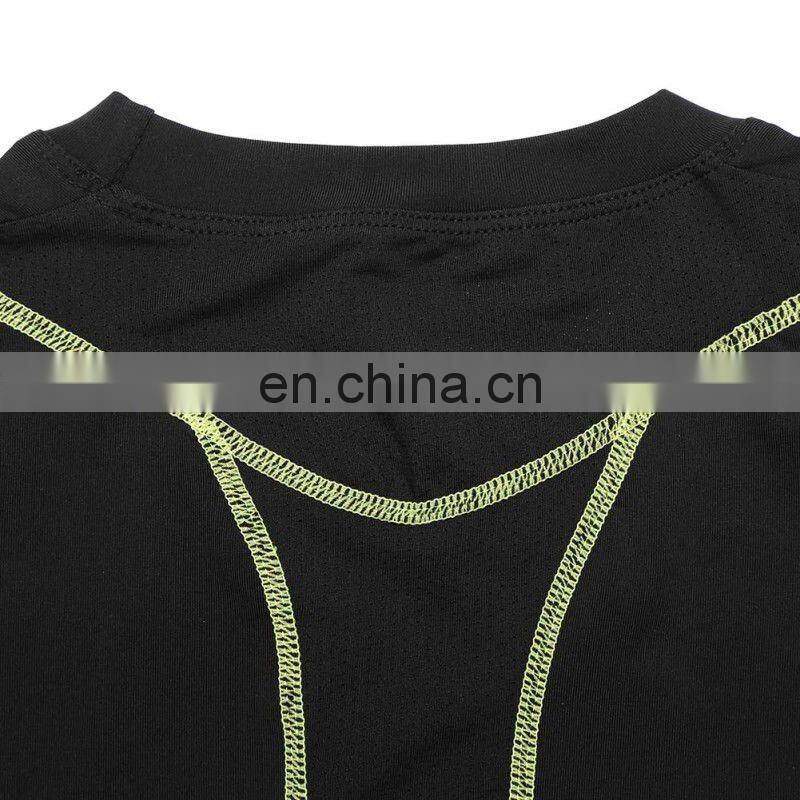 Black and white comfortable sports compression wear for fitness