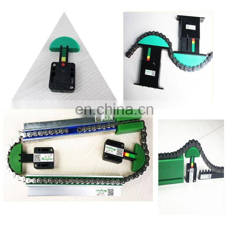 solid conveyor chain tensioner