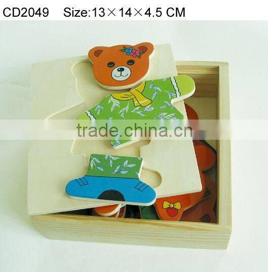 Hot sale Dress up Bear Family Wooden Puzzle in Box educational toys