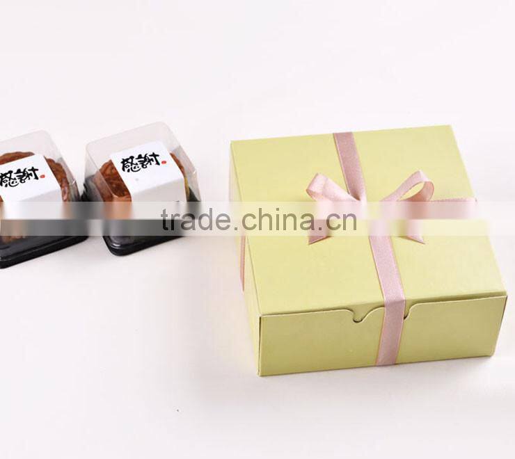 White papercard decorative bowknot printing color gift box with design logo made in China