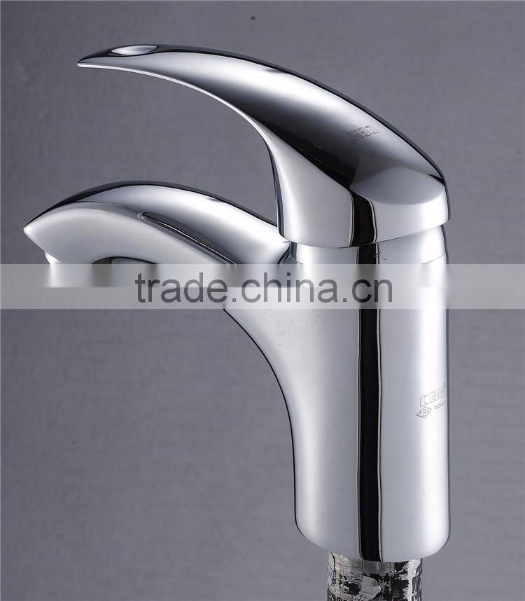 QL-2382 ce wenzhou durable hot and cold brass basin faucet mixer