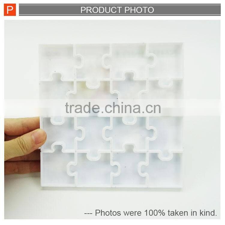 Plastic intelligent interlocking puzzle toy for child