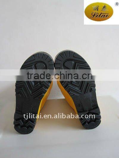 PVC safety shoes with steel toe