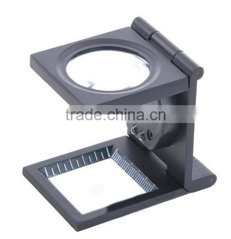 Folding led magnifying glass