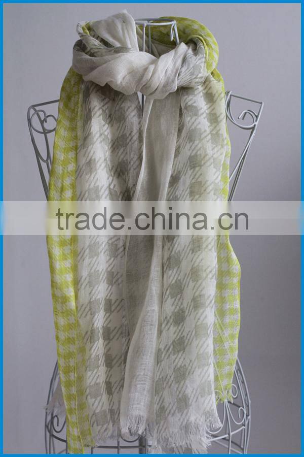 Japan hot selling spring fashion linen plaid scarf