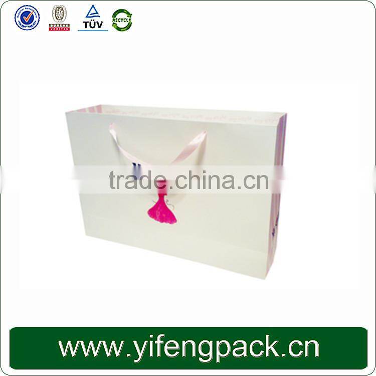China Factory customized laminated cute paper bag/paper packaging bag