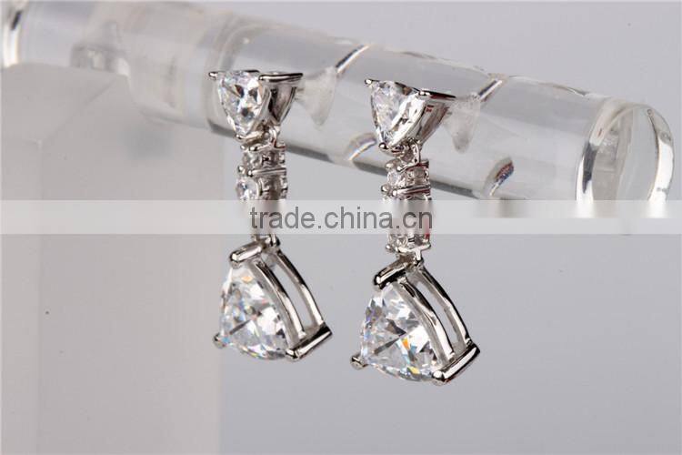 2015 Fashion Newest Design Brass Gold Plated Earring Jewelry