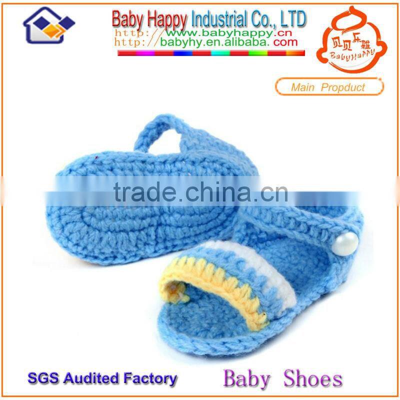 Nice design wool knitted baby winter boots