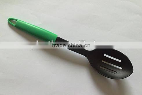 2015 popular sale 6 pcs set nylon tool kitchen utensils set with colorful handle CE / EU, FDA, LFGB, SGS