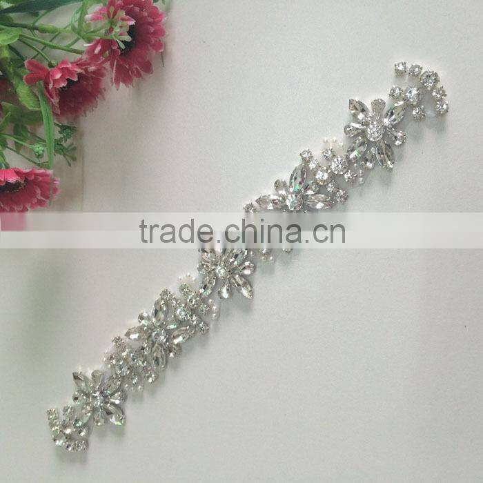 Bridal trimmings clear crystal rhinestone applique with pearls hotfix for wedding dress accessory