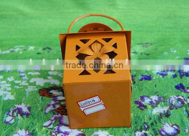 Iron Mini Hanging Tealight Lantern