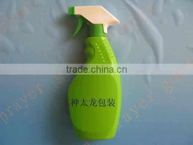 plastic shampoo bottle with gold ferrule