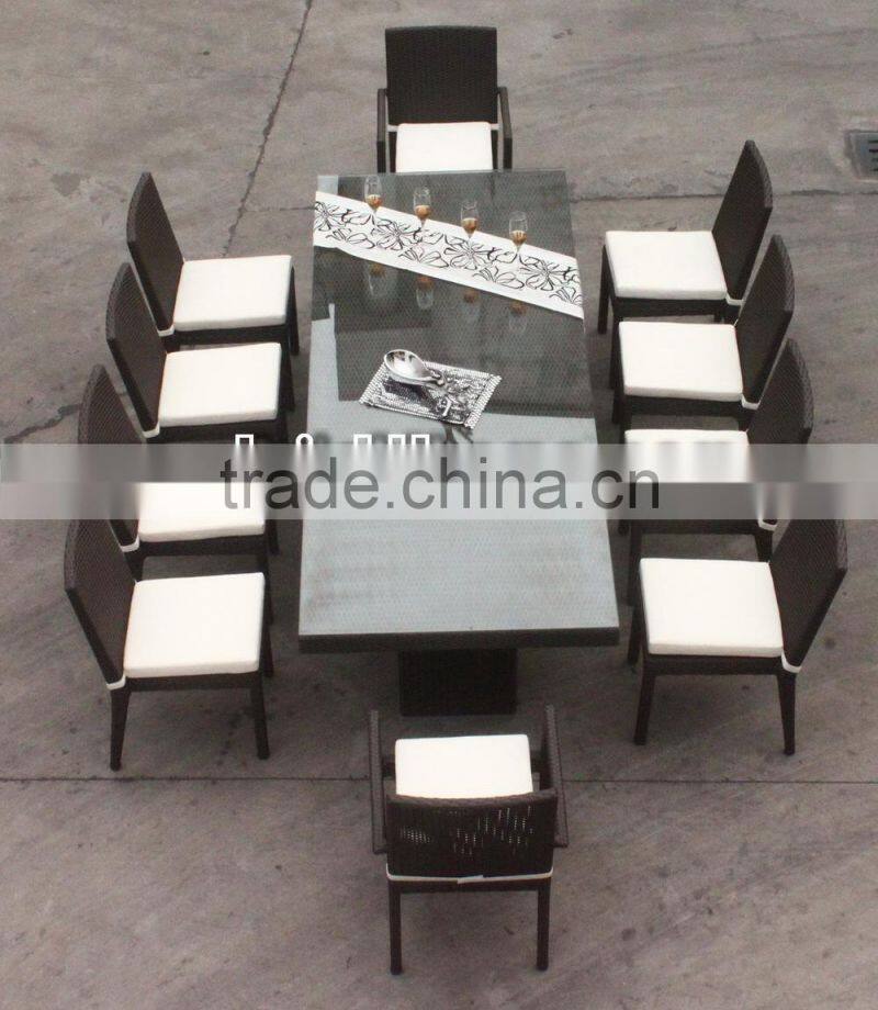 2015 New Design of Plastic Wood Dining Set (BP-390)