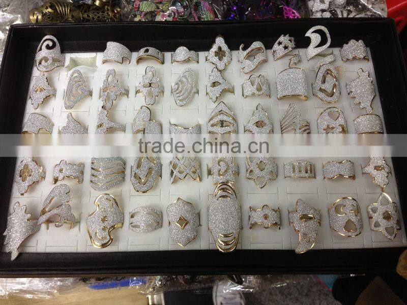 various shape rainbow giltter Christmas rings for promotion