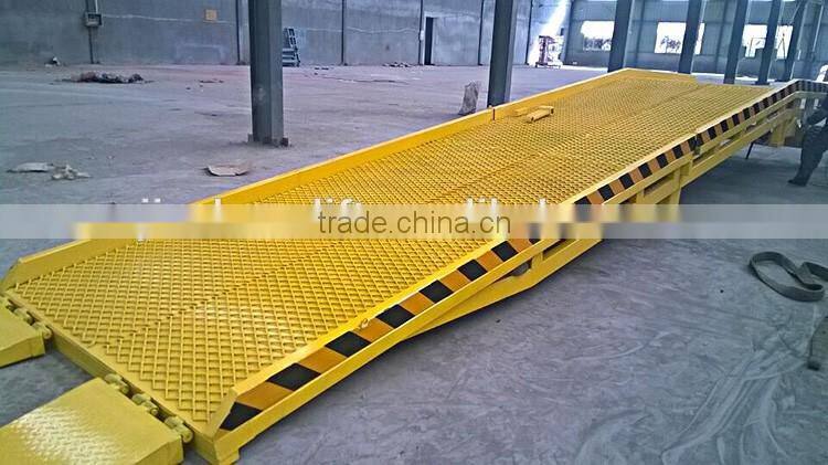 mobile hydraulic dock leveler/ hydraulic yard ramps for Forklift