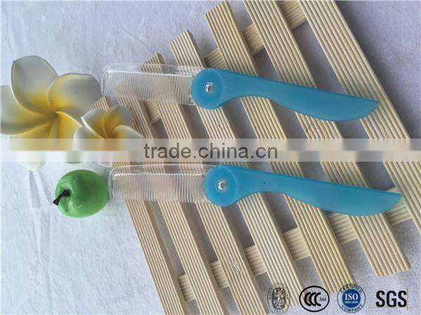 Professional hotel and travel plastic folding comb