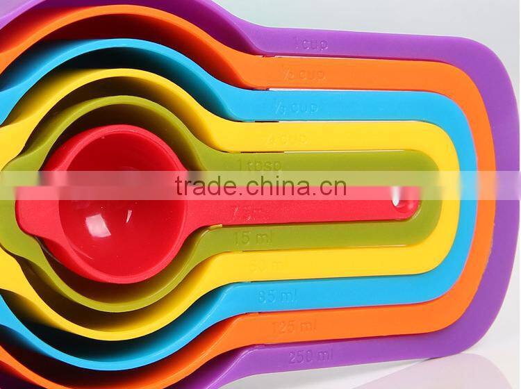 NEW 6pcs COLOURFUL Eco-Friendly PLASTIC MEASURING SPOONS & CUPS RAINBOW MULTI COLOURED FLAT