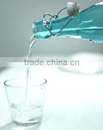 Food grade drinking swing top glass water bottle with stoppers