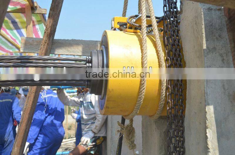 YDC2500-200 lightweight hydraulic core-through tensioning(stretching) jack