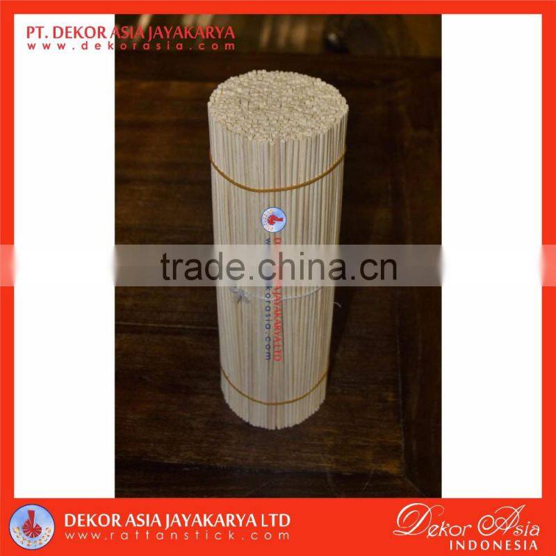 Selling Reed rattan diffuser sticks customized diameter and length reed sticks 10.5" x 3"