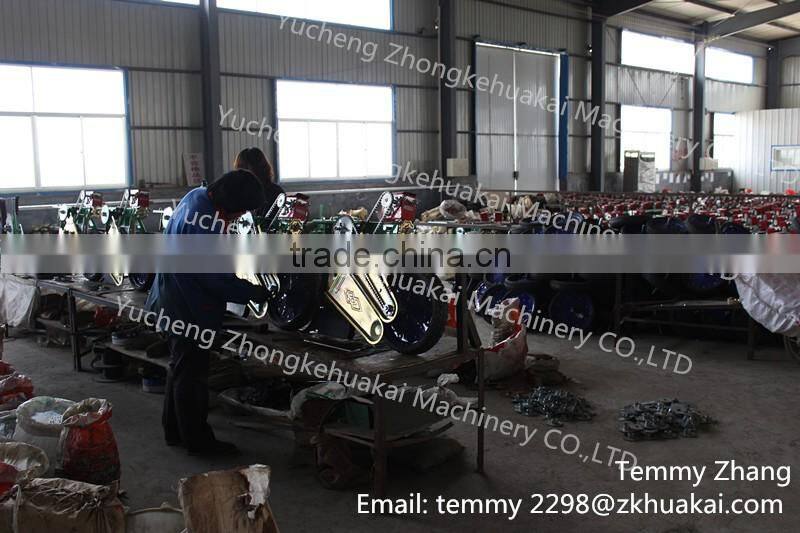 2015 The latest hand push vegetable sowing machine