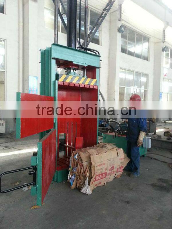 CE Qualified Vertical Waste Carboard Hydraulic Compress Baler Machine