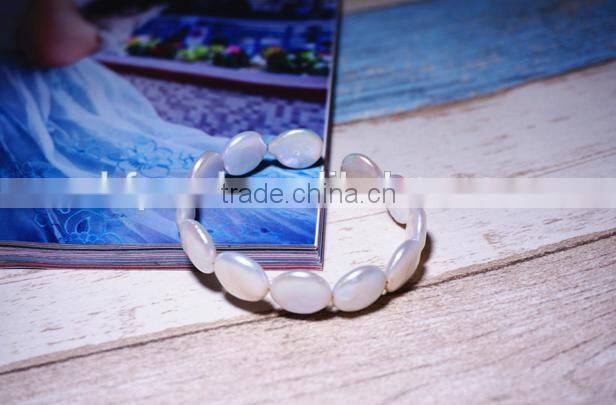 13-14mm white coin shape freshwater pearl bracelet