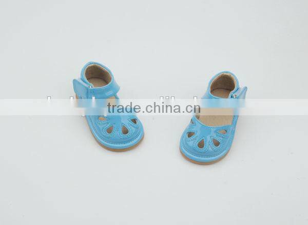 Skidproof Patent PU leather lovely toddler wholesale squeaky shoes