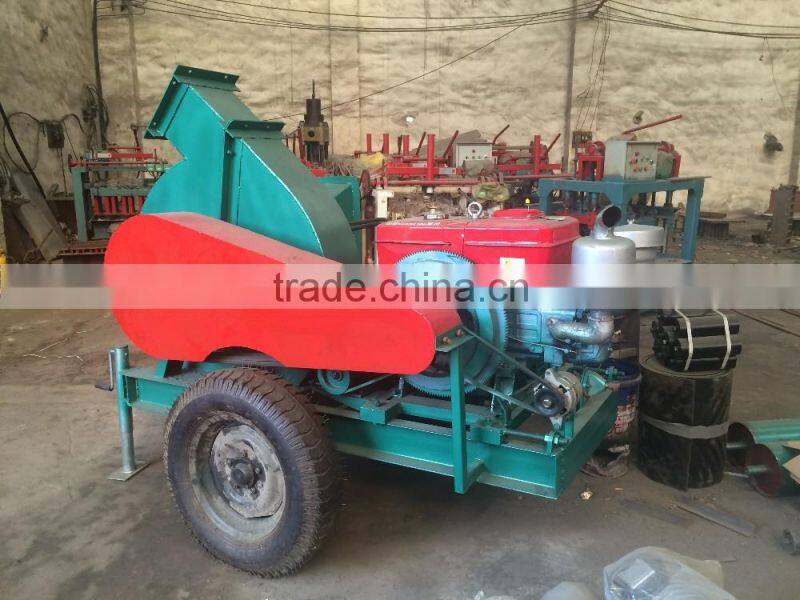 Professional mobile diesel engine wood sawdust crusher with 5-10% discount