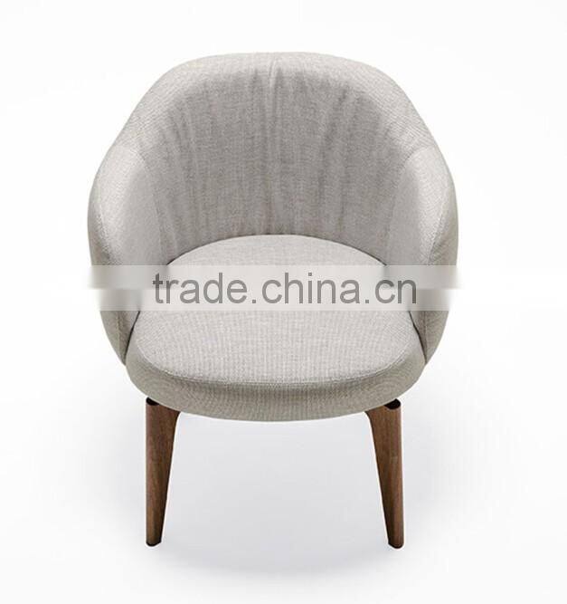 Soft dining armchair with wooden base HDAC1066
