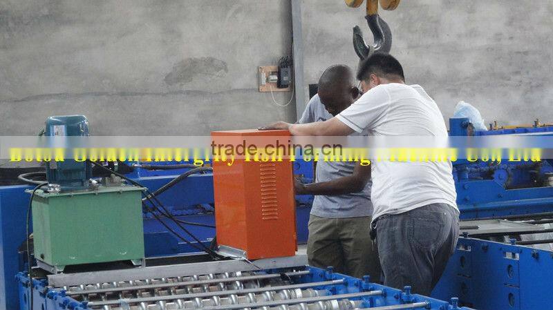 Floor decking roll forming machine