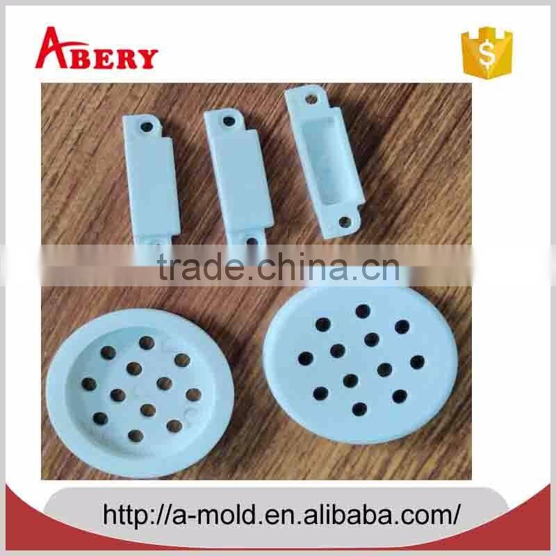 precision plastic injection mold tooling design making