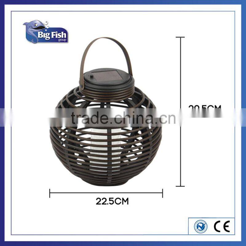 Solar Powered Rattan Effect Candle Lantern Light/Garden Light Decoration/Solar Powered Garden Light