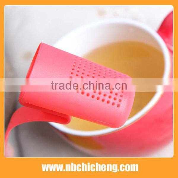 Hot New Product For 2016 Eco-frendly Plastic Convenient Tea Strainer