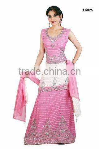 Designer Net Lehengas