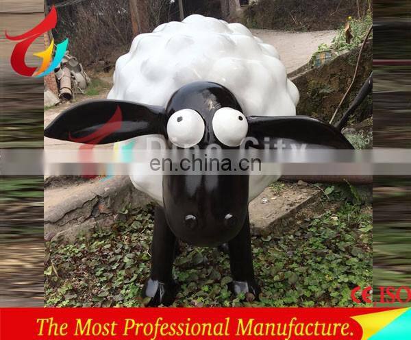 Amusement park decoration fiberglass life size sheep sculpture