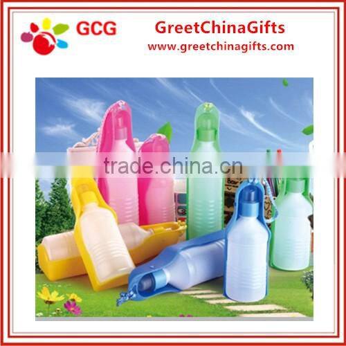 Automatic plastic pet water dispenser