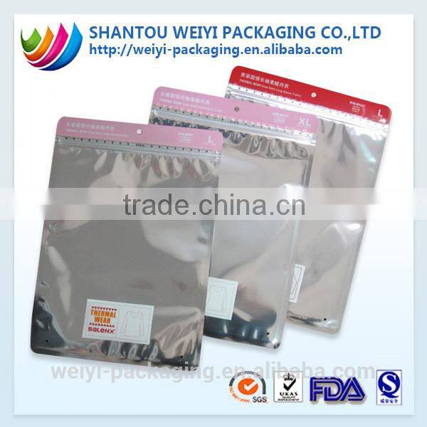 Resealable packaging bag for clothing transparent