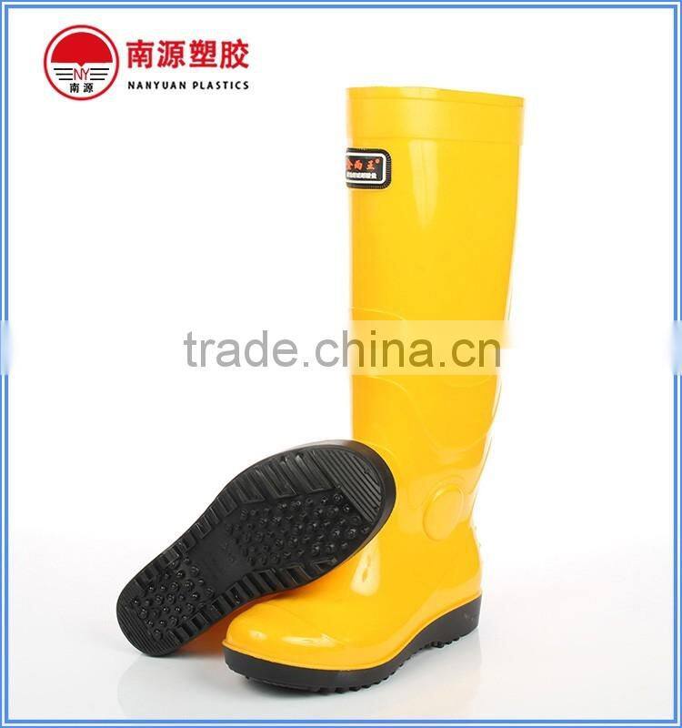 Yellow lightweight fishing work PVC rain boots wholesale