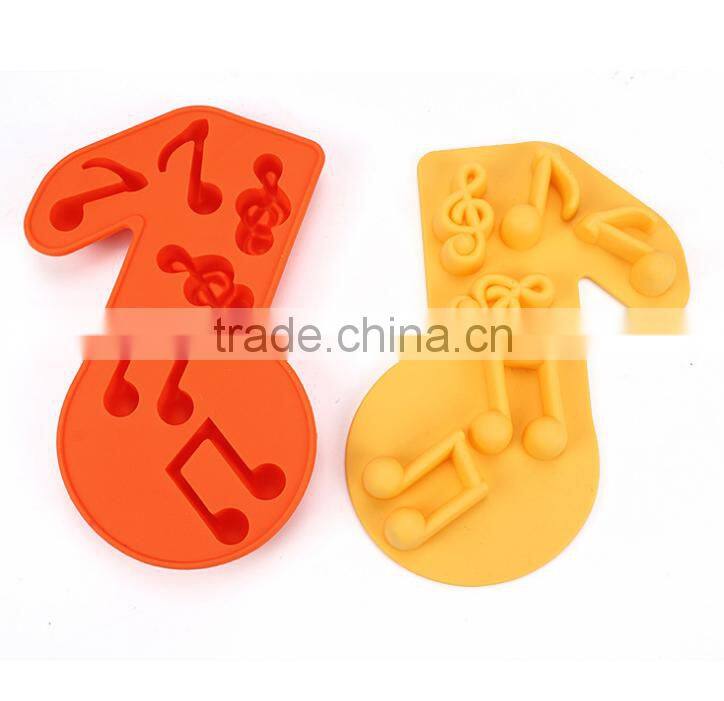 Music note shaped mini silicone ice cube tray