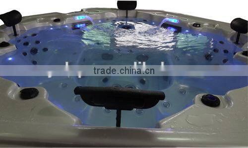 Winter Nordic Design Hot Tub Outdoor Spa