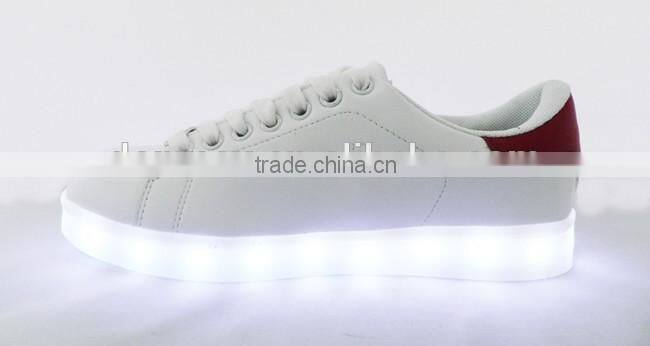 2016 Popular Light Up Coloful Casual Shoes for Wholesale