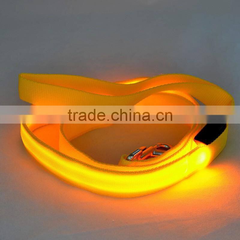 Yellow color luminous dog leash retractable / nylon rope dog leash