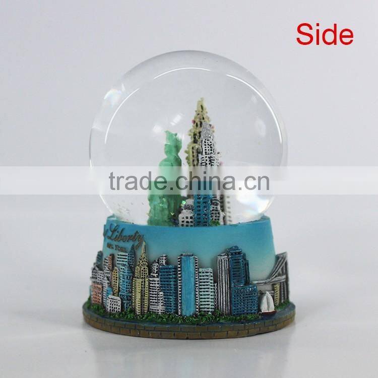 Resin New York Statue of Liberty Snow Globe