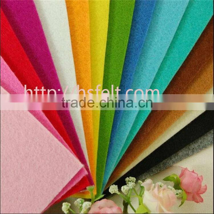 Colored polyester felt