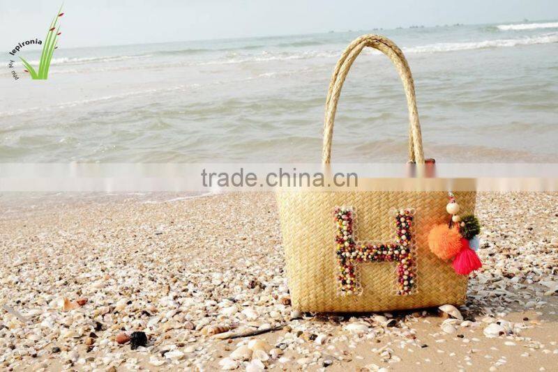 Straw beach bag/ beach tote bag/Pompom beach bag, nice decoration