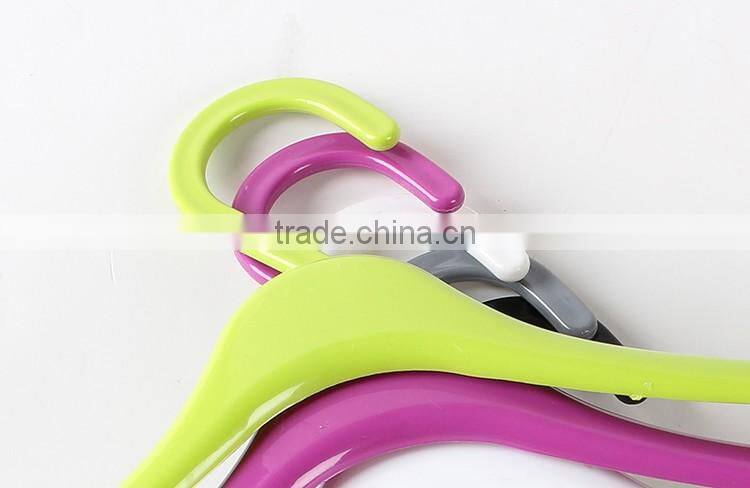 Wholesale popular laundry hanger, plastic coat hanger, plastic clothes hanger for jeans