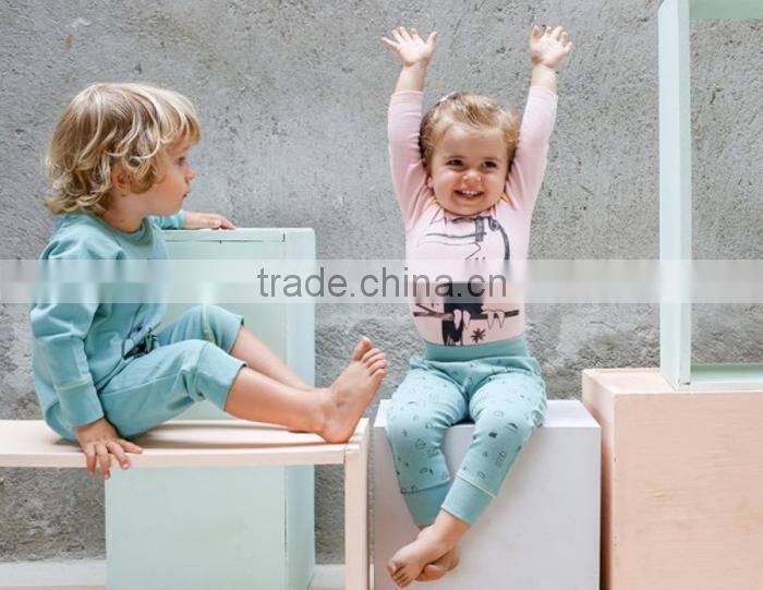 2015 new style fashional baby clothing sets wholesale kidswear