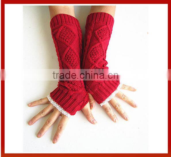 2015 New Design Knitted Lace Trim Gloves/New Pop Button Sided Lace Trim Mma Gloves Wholesale