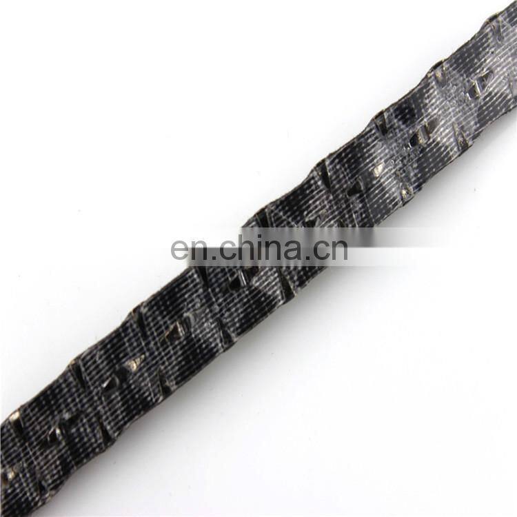 2015 Hot Fashion Black Pyramid Studded